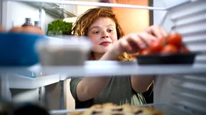 Λάθη που κάνεις στην τοποθέτηση των τροφών στο ψυγείο