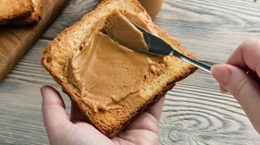 Μπορεί το φυστικοβούτυρο να βοηθήσει στην απώλεια βάρους;