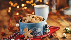 Χριστουγεννιάτικα μπισκότα χωρίς ζάχαρη