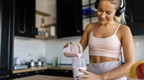 Πώς σε γερνάει η φλεγμονή (+ 4 τρόποι για να την μειώσεις σύμφωνα με διαιτολόγους)