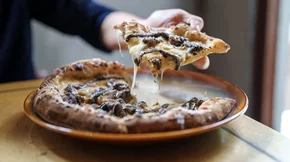 Πώς το να τρώω με τα χέρια με βοήθησε με την υπερφαγία (+ άλλοι λόγοι για να το κάνεις)