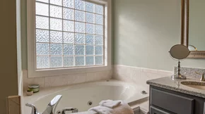 Μικρόβια στο μπάνιο: Ποιο είναι το αγαπημένο τους σημείο;