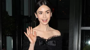 Lily Collins: H αγαπημένη της τεχνική για ενυδατωμένη & λαμπερή επιδερμίδα