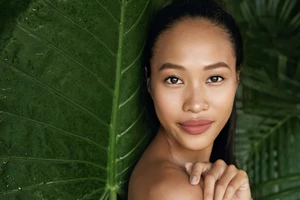 Tamanu Oil: Το έλαιο που εξαφανίζει ραγάδες και σημάδια ακμής - εικόνα 1