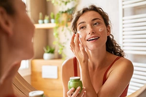 Πώς να μετατρέψεις το skincare σε self-care ritual - εικόνα 2