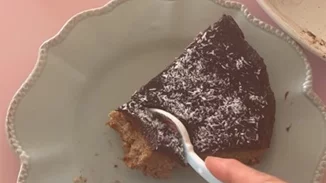 Βασιλόπιτα φτιαγμένη αποκλειστικά με φυσικά συστατικά (φρούτα, ξηρούς καρπούς και σπόρους)