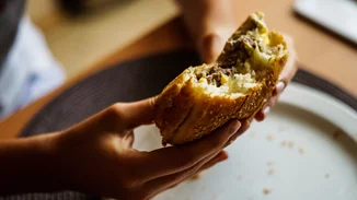 Πρόληψη καρκίνου: Οι 5 συνήθειες που "σκοτώνουν" και πρέπει να σταματήσουμε σύμφωνα με ειδικό