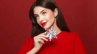 Το απόλυτο Glow up των γιορτών σε ένα από τα πιο σύγχρονα Κέντρα Αισθητικής της Λάρισας, στο Laser Salon