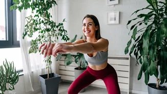 Προσαγωγοί: Οι 5 ασκήσεις που "σμιλεύουν" τον μέσα μηρό σε λίγες εβδομάδες