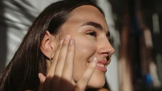 Skincare 2025: Οι κορυφαίες skincare τάσεις που πρέπει να γνωρίζεις