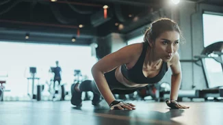 Οι 4 viral ασκήσεις που ο γυμναστής δε θα έκανε ποτέ - εξηγεί τους λόγους!