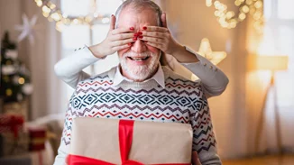 Συγγενής με άνοια; 4 συμβουλές για να απολαύσει τα Χριστούγεννα