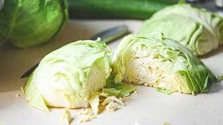 Αντί για σαλάτα: Ο σωστός τρόπος να μαγειρέψεις το λάχανο και να γίνει πεντανόστιμο