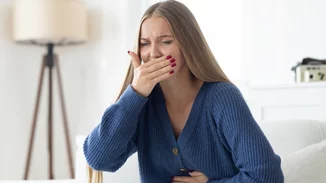 Σε πιάνουν ζαλάδες; Αυτό είναι το φρούτο που θα σου εξαφανίσει τη ναυτία