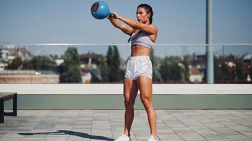 Kettlebell challenge: 100 επαναλήψεις κάθε μέρα – οι κίνδυνοι που δεν σου λέει το TikTok