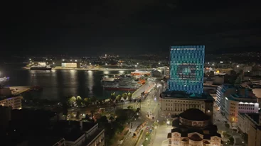 Ο Πύργος του Πειραιά στα χρώματα της Allwyn