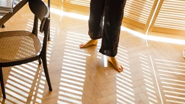 6 συχνά λάθη που κάνεις και έχεις πάντα βρώμικο πάτωμα