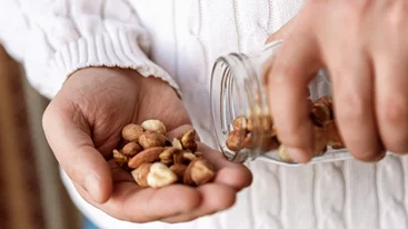 Τρως συνεχώς και δεν χορταίνεις; Τα μυστικά για φυσικό κορεσμό