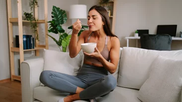 Το τέλειο ωράριο γευμάτων: Για ενέργεια, καλή διάθεση και καλύτερο ύπνο