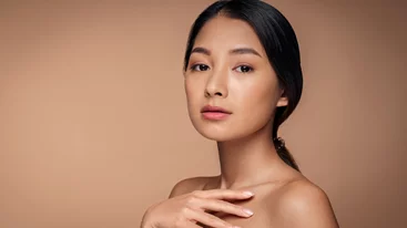 Mitochondrial Skincare: Πώς να "φορτίσεις" τις μπαταρίες των κυττάρων σου για αληθινή αντιγήρανση