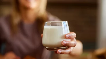 Το καλύτερο γάλα για γερά οστά δεν είναι το αγελαδινό – Δες ποιο βρίσκεται στην κορυφή