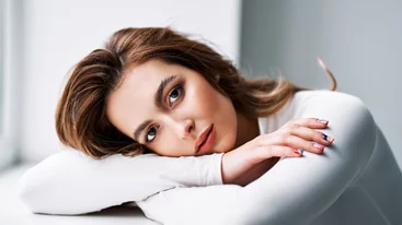 Έντονες ρινοπαρειακές: 2 τρόποι για να απαλύνεις φυσικά τις γραμμές γύρω από το στόμα