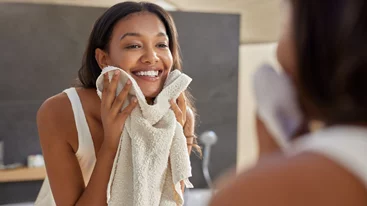 Plum Oil | Το φυσικό αντιγηραντικό έλαιο που χαρίζει βαθιά ενυδάτωση και λάμψη