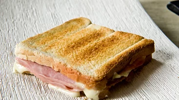 "Είμαι 49 + αυτές είναι οι 5 τροφές που δεν τρώω ποτέ": Τι αποκαλύπτει διατροφολόγος