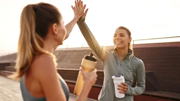 Πώς θα αντικαταστήσεις τα 10.000 βήματα την ημέρα ενώ μένεις σπίτι, σύμφωνα με ειδικό