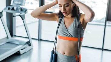 Γιατί το να παραλείπεις γεύματα "σαμποτάρει" την πρόοδό σου στο γυμναστήριο;