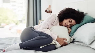 Cycle Syncing Skincare: Πώς να "συντονίσεις" τη ρουτίνα ομορφιάς σου με τον κύκλο σου