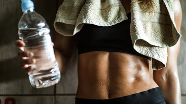 Η προπόνηση για ενεργοποίηση των μυών (έτσι θα χτίσεις δυνατό κορμό και γλουτούς!)