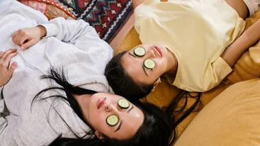 Φίλοι ή εμπόδιο; 3 red flags να αναγνωρίσεις μια μη υγιή φιλία