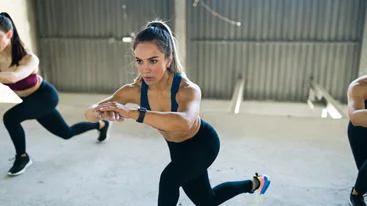 9 ασκήσεις HIIT που μπορείς να εφαρμόσεις εύκολα στο σπίτι