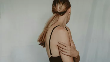 Λεπτά μαλλιά; Αυτή είναι η απόχρωση που χαρίζει εντυπωσιακό όγκο