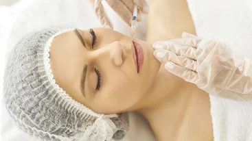 Χωρίς botox: Οι εναλλακτικές θεραπείες που βελτιώνουν τα σημάδια γήρανσης