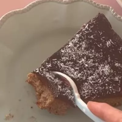 Βασιλόπιτα φτιαγμένη αποκλειστικά με φυσικά συστατικά (φρούτα, ξηρούς καρπούς και σπόρους)