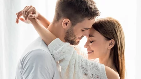 Νιώθω ότι ο άλλος με αγνοεί: Γιατί παρεξηγούμαστε τόσο εύκολα στις ερωτικές σχέσεις;