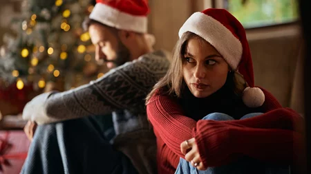 Η "ιδανική" στιγμή για τελειώσεις μια σχέση πριν τα Χριστούγεννα