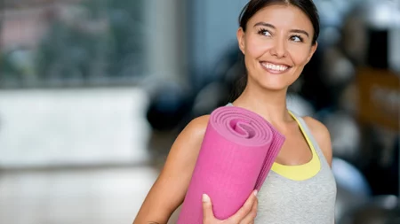 Gym Nails: Η Jennifer Aniston μόλις δημιούργησε την πιο "fit" τάση στο μανικιούρ