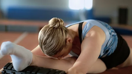 Πώς να μετατρέψεις το χτένισμα του γυμναστηρίου σε θεραπεία για τα μαλλιά σου