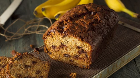 Το πιο νόστιμο banana bread χωρίς γλουτένη με ελάχιστα υλικά