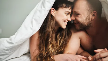 Νέα έρευνα: Αυτή είναι η διατροφή που μειώνει την ακράτεια και βελτιώνει το σεξ