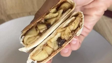 Η πιο εύκολη και νόστιμη μηλόπιτα στην τοστιέρα - χωρίς κόπο και χωρίς ζύμη!