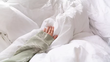 Πάπλωμα σαν καινούριο: Πώς να το πλύνεις σωστά στο πλυντήριο