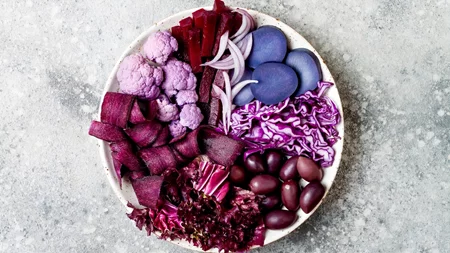 8 μοβ τροφές και γιατί πρέπει να καταναλώνονται καθημερινά