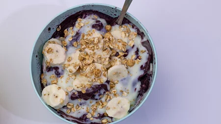 Energy bowls: Τα μπολ που θα σου δώσουν ενέργεια και γράμμωση – Συνταγές για πρωινό και post-workout