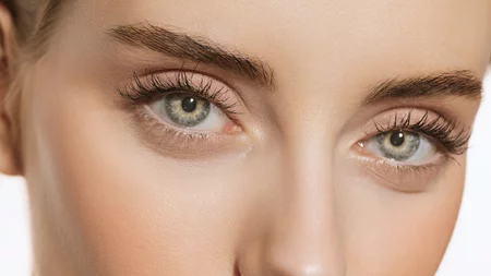 Έτσι θα αποκτήσεις μακριές "κουκλίστικες" βλεφαρίδες χωρίς mascara