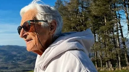 Γυναίκα 101 ετών αποκαλύπτει: Αυτά κάνω κάθε μέρα για να παραμένω δυνατή και υγιής