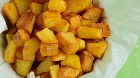 Γιατί δεν πρέπει να βάζεις τα τηγανητά σε χαρτί κουζίνας;